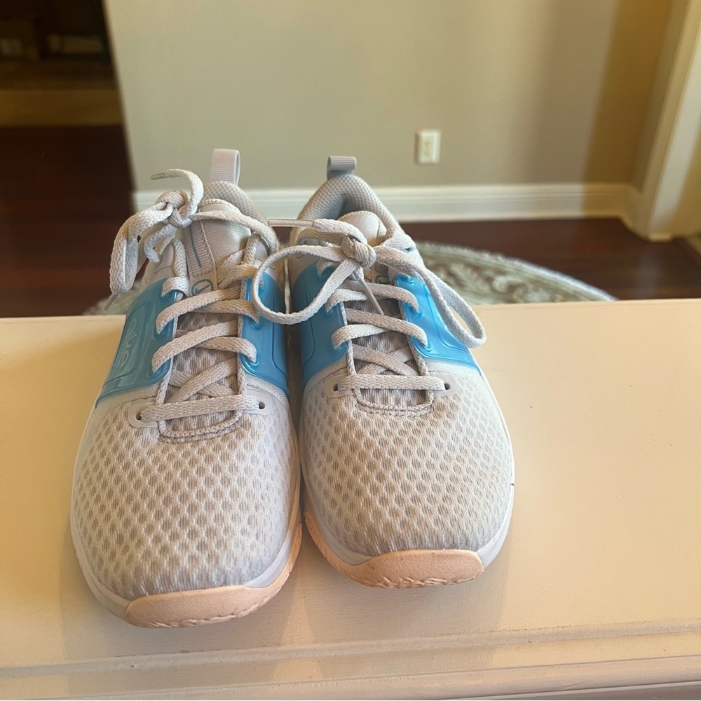Nike Renew sneakers